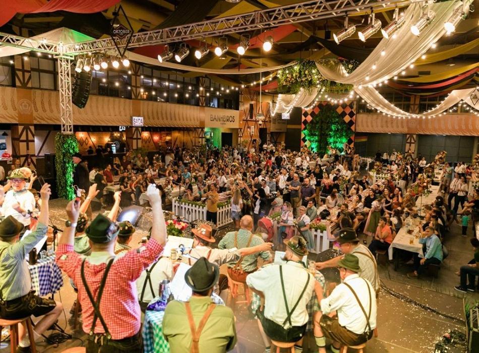 Quartos Proximos A Oktoberfest, Em Blumenau Exterior foto