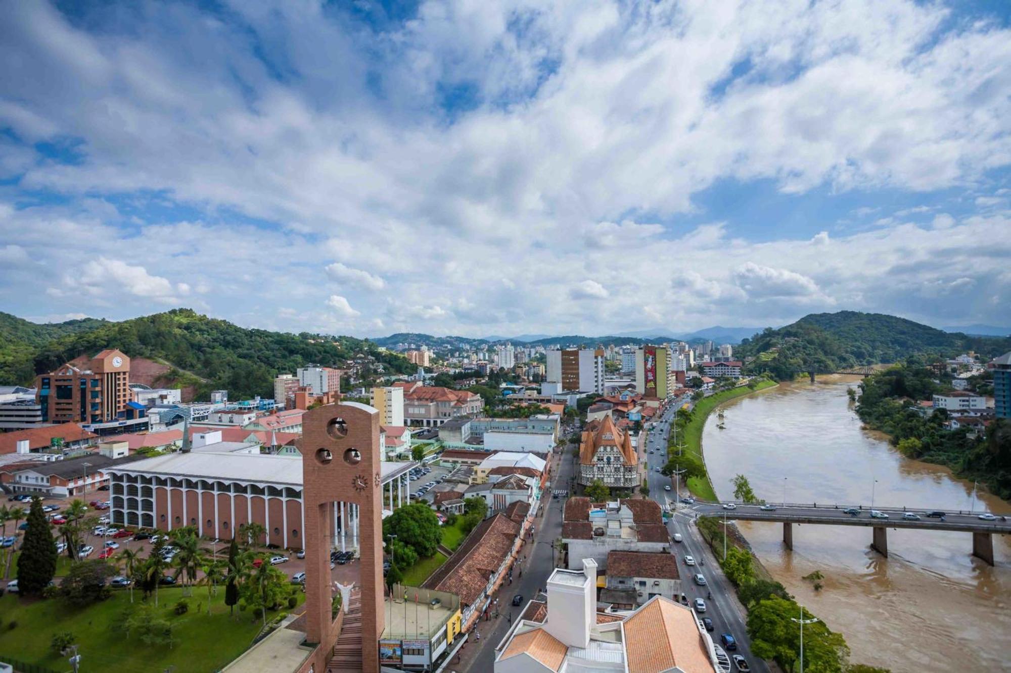 Quartos Proximos A Oktoberfest, Em Blumenau Exterior foto